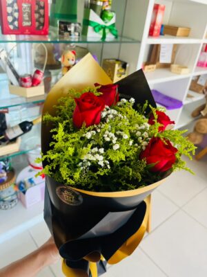 Buquê 4 flores